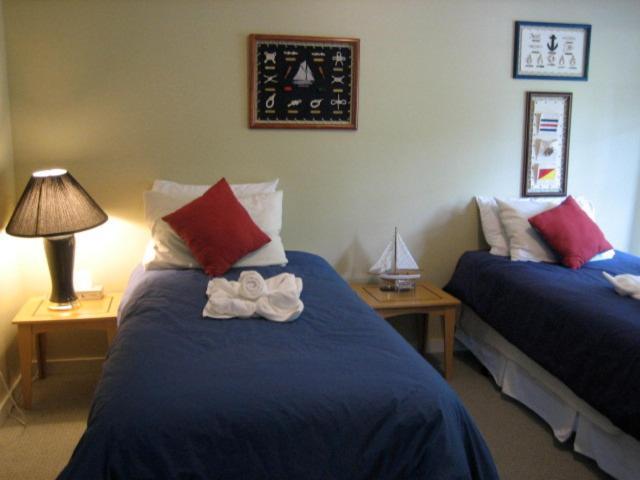 The Lodge At Weir'S Beach Metchosin Quarto foto