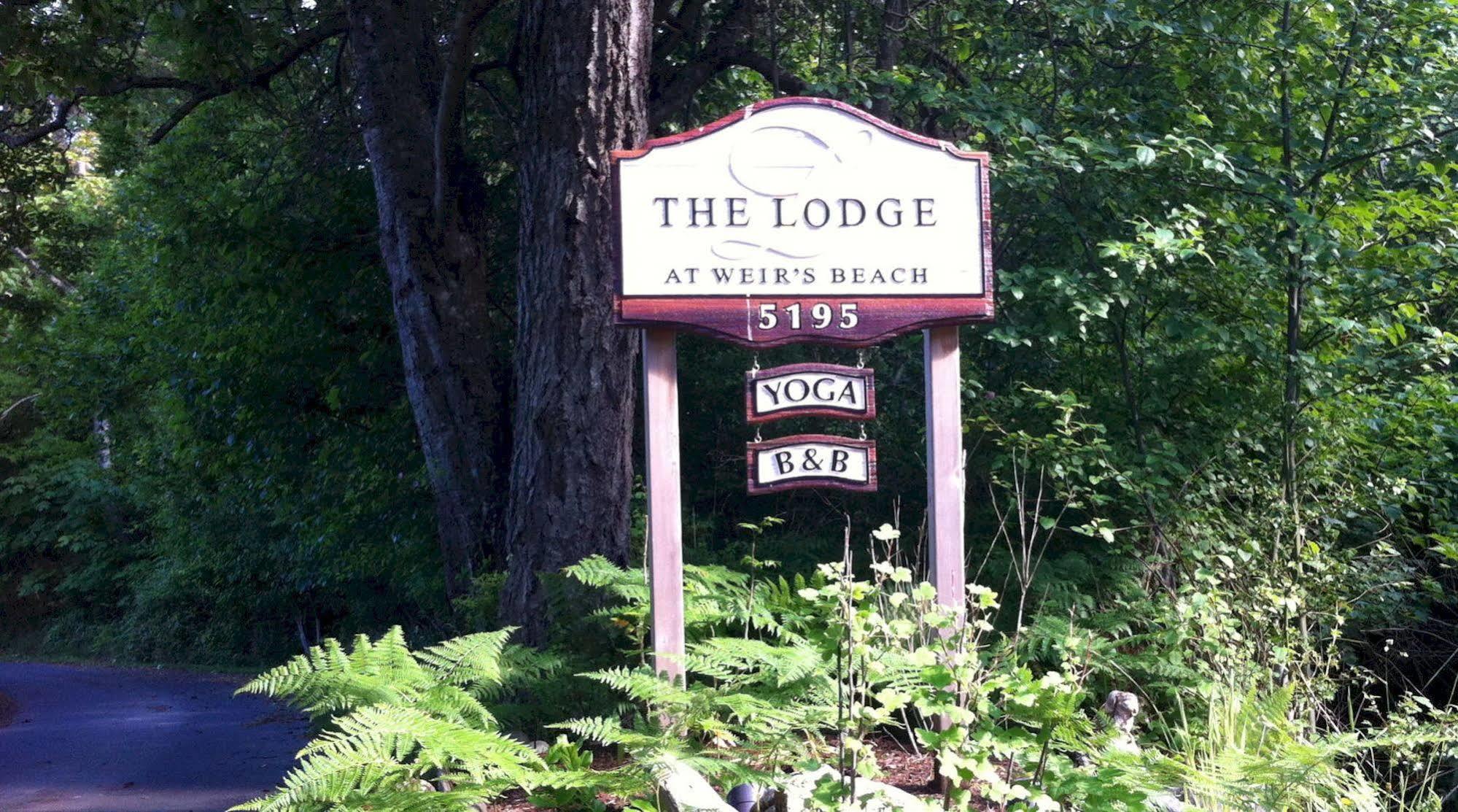 The Lodge At Weir'S Beach Metchosin Exterior foto